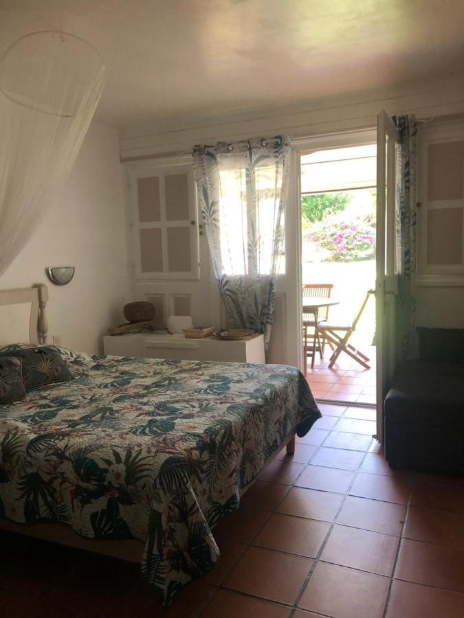 Studio Anse Des Rochers Saint Francois Exterior photo